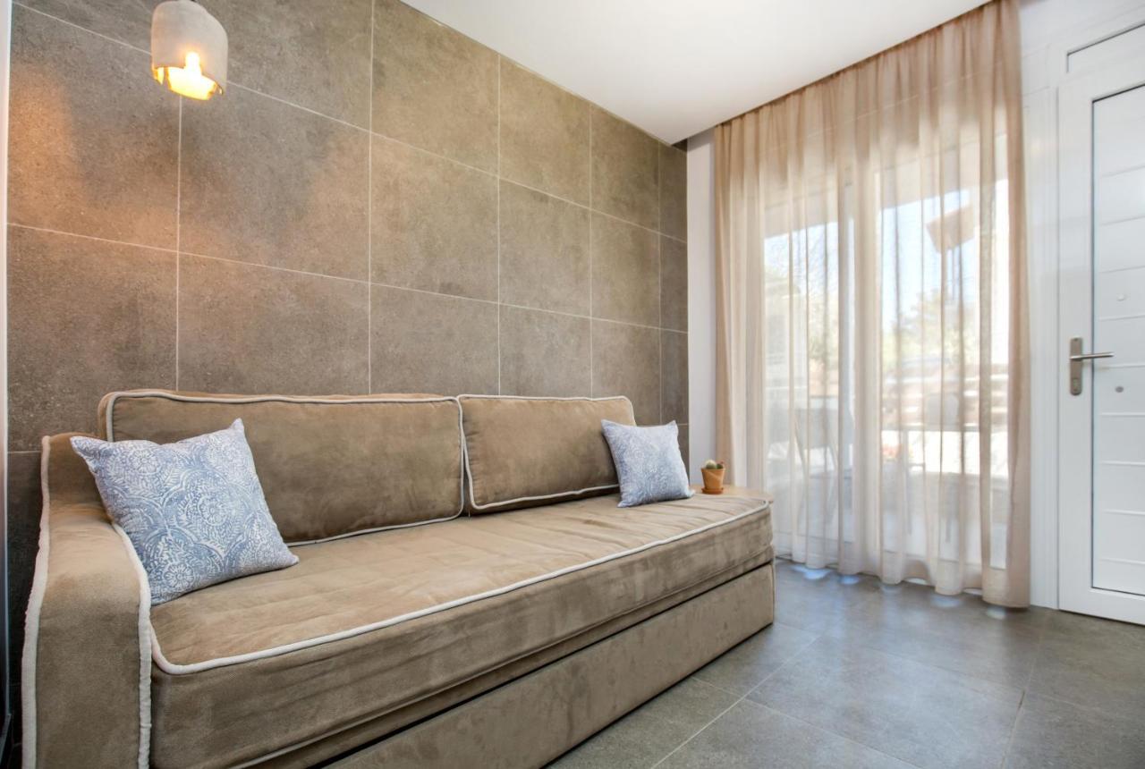 Linden Apartments Потос Екстер'єр фото
