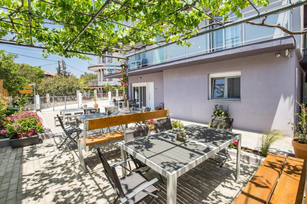 Linden Apartments Потос Екстер'єр фото