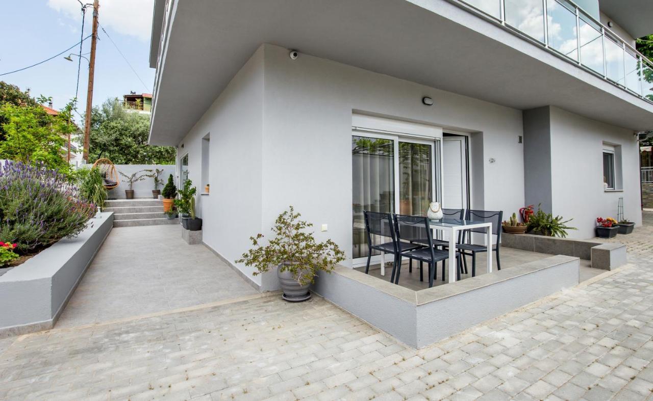 Linden Apartments Потос Екстер'єр фото