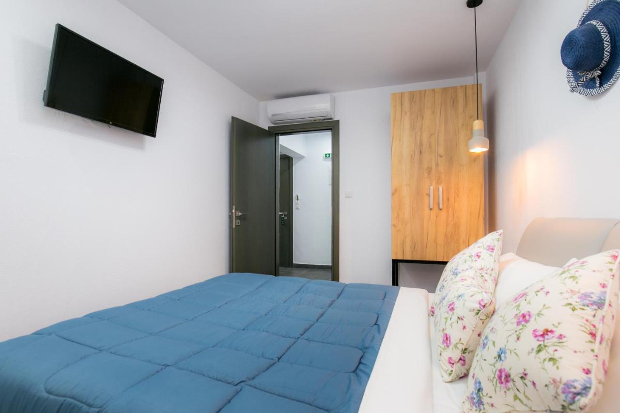 Linden Apartments Потос Екстер'єр фото