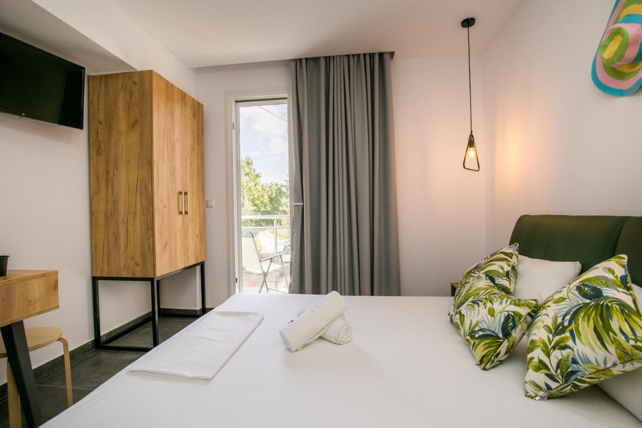 Linden Apartments Потос Екстер'єр фото